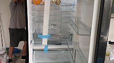 Перенавесить двери холодильника