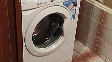 Установить новую отдельно стоящую стиральную машину