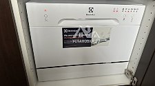 Установить компактную посудомоечную машину Electrolux