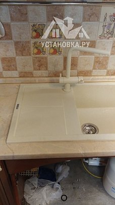 Установить новую накладную мойку Omoikiri Sumi 86 86-BE 