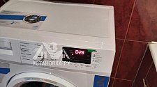 Установить электрическую варочную панель и отдельно стоящую стиральную машину