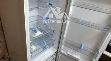 Перенавесить двери холодильника