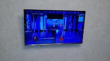 Установить/подвесить и настроить телевизор