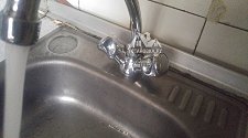 Заменить смеситель на раковине в ванной
