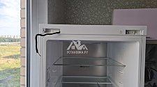 Перенавесить двери холодильника
