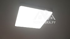 Установить потолочный светильник