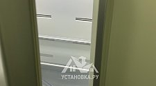Перенавесить двери холодильника