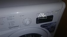 Установить стиральную машину соло около ванной