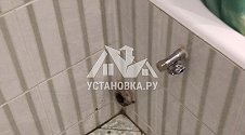 Установить стиральную машинку соло и подключить к водопроводу