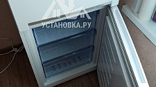 Установить новый отдельно стоящий холодильник Beko