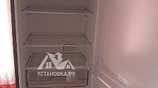 Перевесить двери на холодильнике