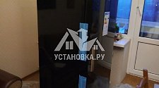 Установить отдельностоящий холодильник Горенье с перевесом дверей (с дисплеем)