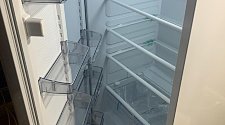 Установить холодильник или морозильник/Перенавесить двери холодильника