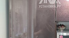 Установить встроенный холодильник