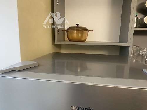 Перенавесить двери на холодильнике