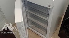 Перенавесить двери холодильника