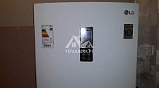 Установить отдельностоящий холодильник LG на готовое место