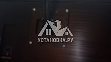 Установить телевизор на потолочный кронштейн 