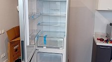 Перенавесить двери холодильника