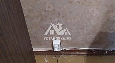 Собрать и установить новую подвесную люстру на крючке