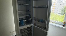 Перенавесить двери холодильника