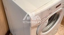 Демонтировать и установить отдельно стоящую стиральную машину Candy AQUA 2D1140-07 в ванной комнате