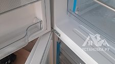Перенавесить двери холодильника