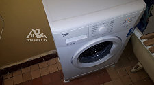 Установить отдельно стоящую стиральную машину Beko WKB 51001 M в ванной комнате