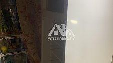 Установить холодильник или морозильник/Перенавесить двери холодильника