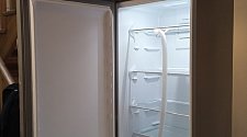 Перевесить двери на холодильнике