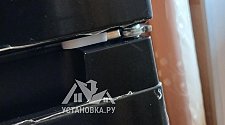 Перевесить двери на холодильнике