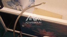 Установить отдельностоящую в ванной комнате новую стиральную машину Indesit