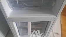 Установить новый отдельно стоящий холодильник