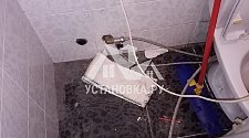 Демонтировать и установить новую отдельностоящую в ванной комнате стиральную машину Indesit