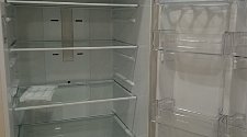 Перевесить двери на отдельно стоящем холодильники с дисплеем