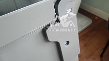 Перенавесить двери холодильника