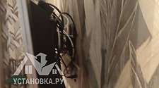 Установить/подвесить и настроить телевизор