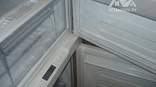 Установить встроенный холодильник Hotpoint-Ariston BCB 33 AA F