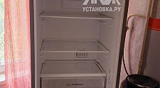 Перевесить двери на холодильнике