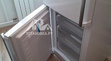 Перенавесить двери холодильника