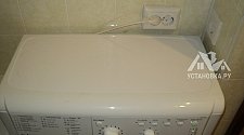 Установить и подключить отдельностоящую стиральную машину Indesit IWUB 4085