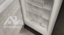 Установить встроенный холодильник