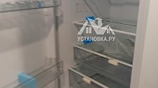 Перенавесить двери холодильника