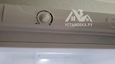 Установить холодильник