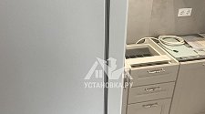 Перенавесить двери холодильника