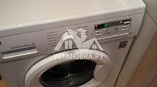 Установить отдельно стоящую стиральную машину LG F-10B8ND в ванной комнате