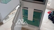 Перенавесить двери холодильника
