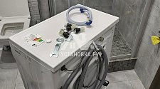 Установить в ванной комнате отдельностоящую стиральную машину LG FH0G6SD0