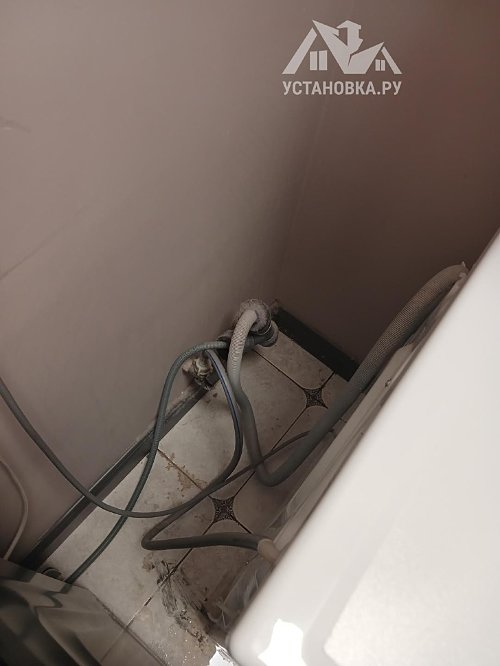 Установить новую отдельно стоящую стиральную машину Beko Beyond B3WFR572AB 