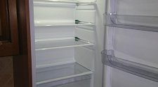 Установить встроенный холодильник